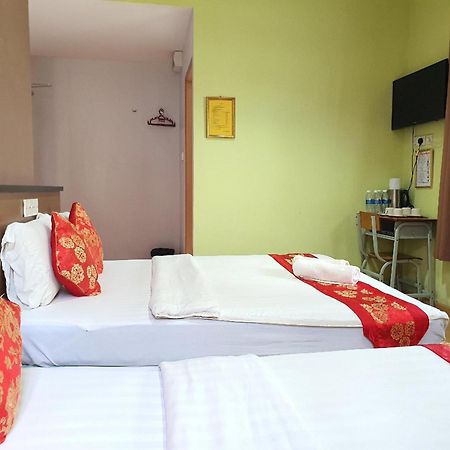 Oyo 90964 Melody 88 Inn Мири Экстерьер фото